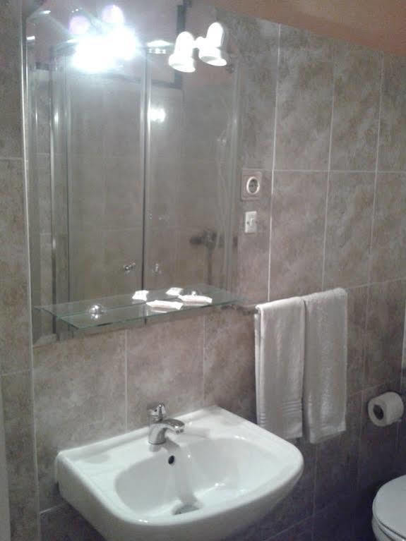 פורטו Lira Guest House B&B מראה חיצוני תמונה