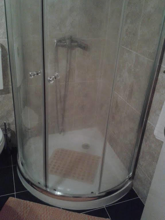 פורטו Lira Guest House B&B מראה חיצוני תמונה